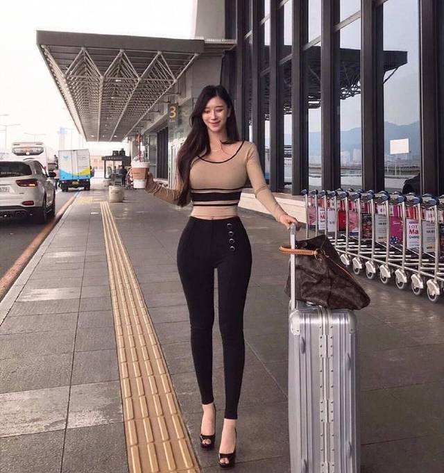 卧底家长群第八年，冤种亲子渡劫忙